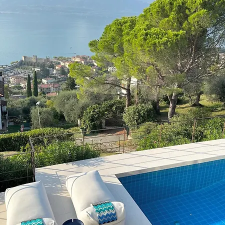 Montagna Villa *