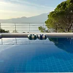 Montagna Villa *